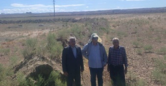 بازدید از ایستگاه تحقیقاتی، آموزشی و ترویجی پخش سیلاب بر آبخوان پلدشت