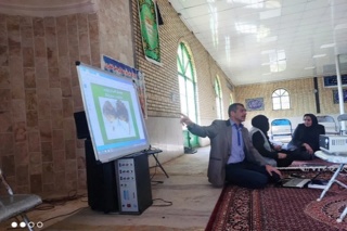 برگزاری کلاس آموزشی انتقال یافته‌های تحقیقاتی در روستای سلیمانیه دهستان درودفرامان