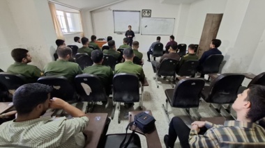 برگزاری دوره آموزشی تئوری و عملی «زنبورداری» ویژه سربازان یگان نیروی انتظامی